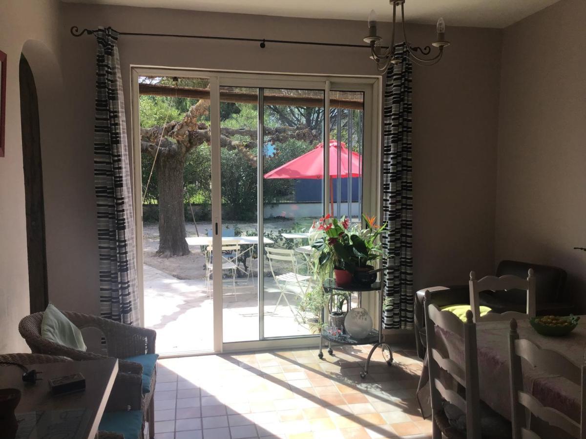 Mas De La Grave Bed & Breakfast Althen-des-Paluds Dış mekan fotoğraf