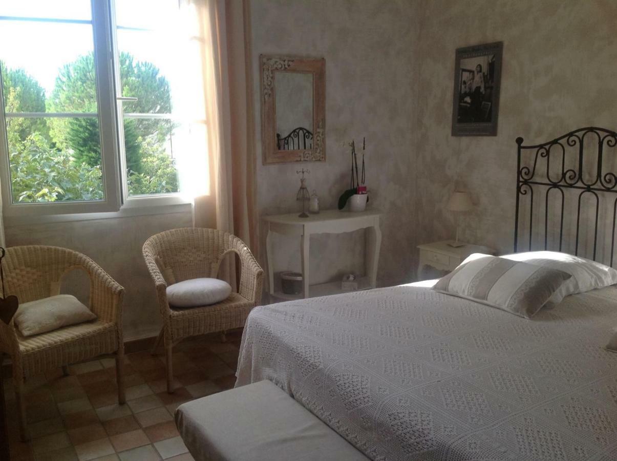 Mas De La Grave Bed & Breakfast Althen-des-Paluds Dış mekan fotoğraf