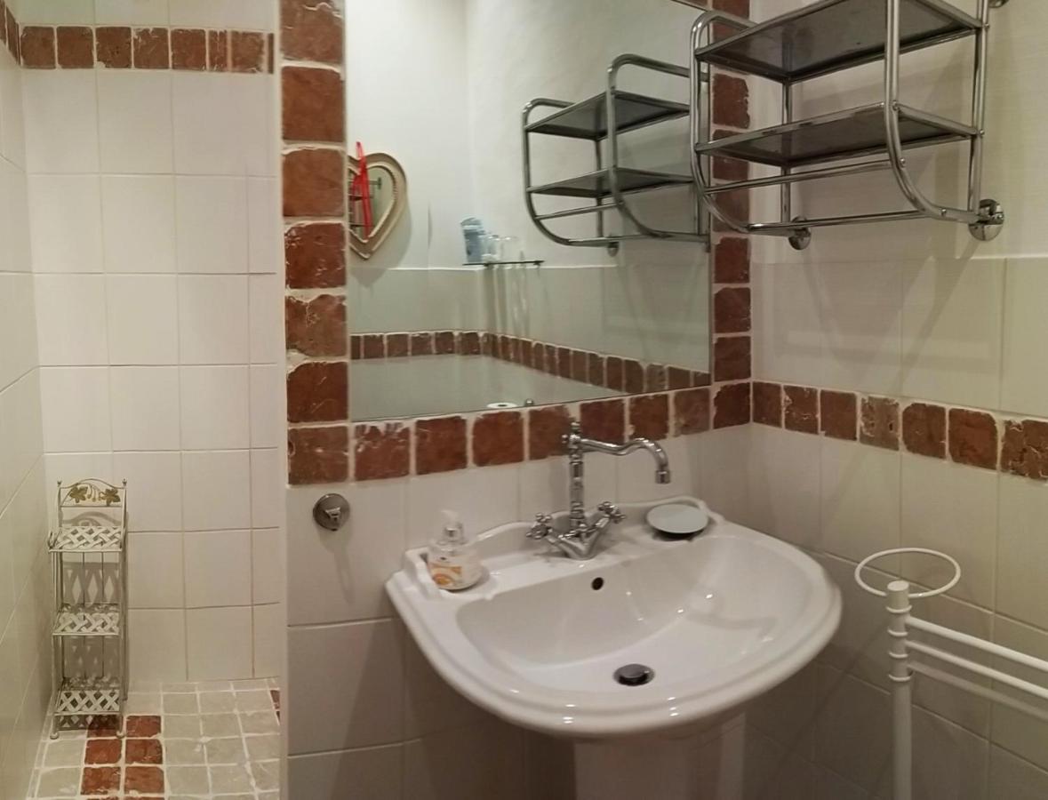 Mas De La Grave Bed & Breakfast Althen-des-Paluds Dış mekan fotoğraf